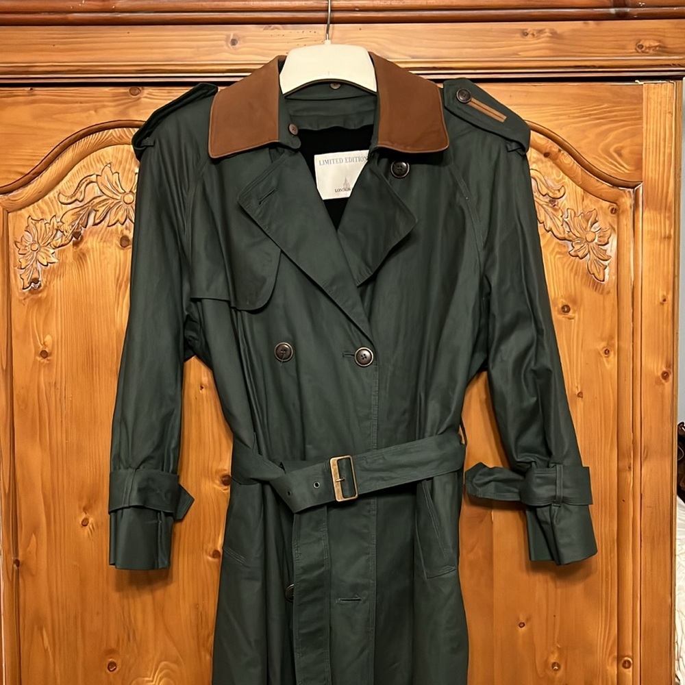 London Fog Dark Green Trench Coat with Brown Collar